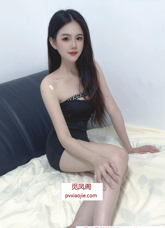 白云腿模乐乐