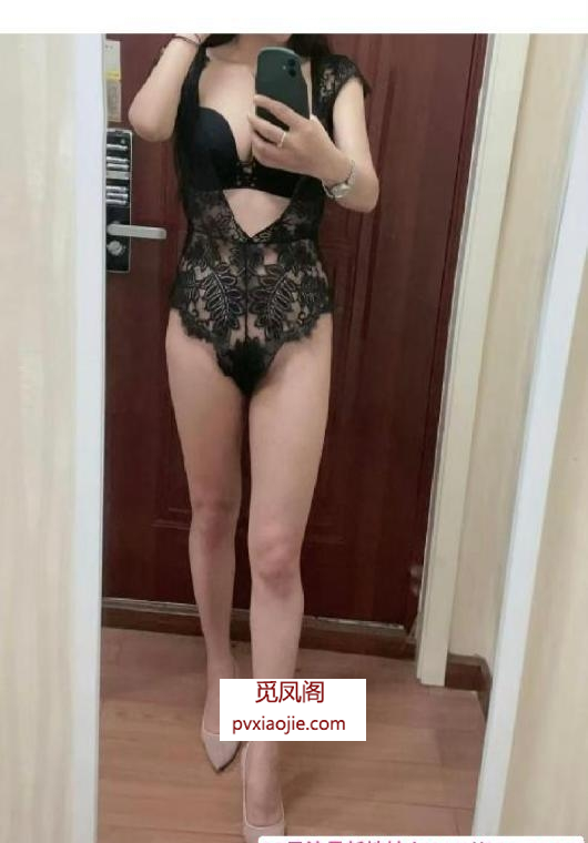 性感爆乳辣妹